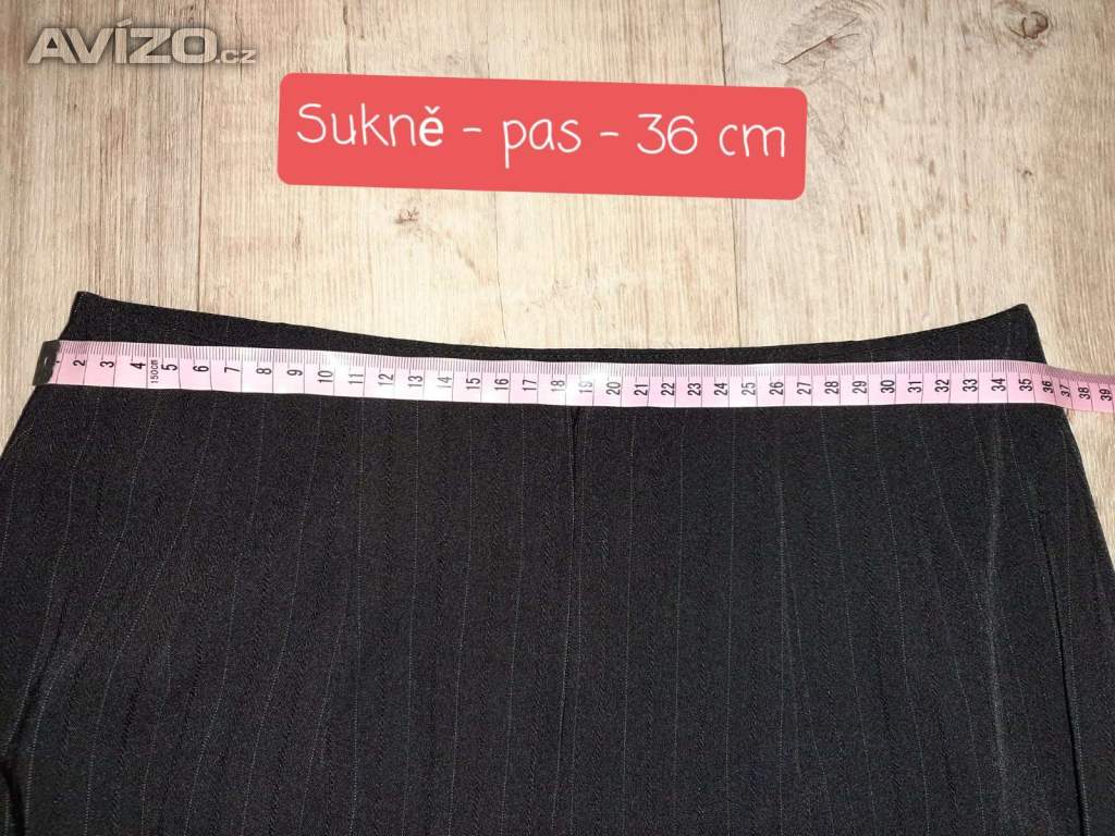 Foto inzerátu 4-dílný kostýmek, vel. 40
