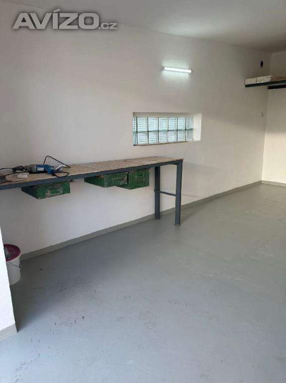 Foto inzerátu PRODEJ: garáž 21  m2, Nová Ves, po rekonstrukci