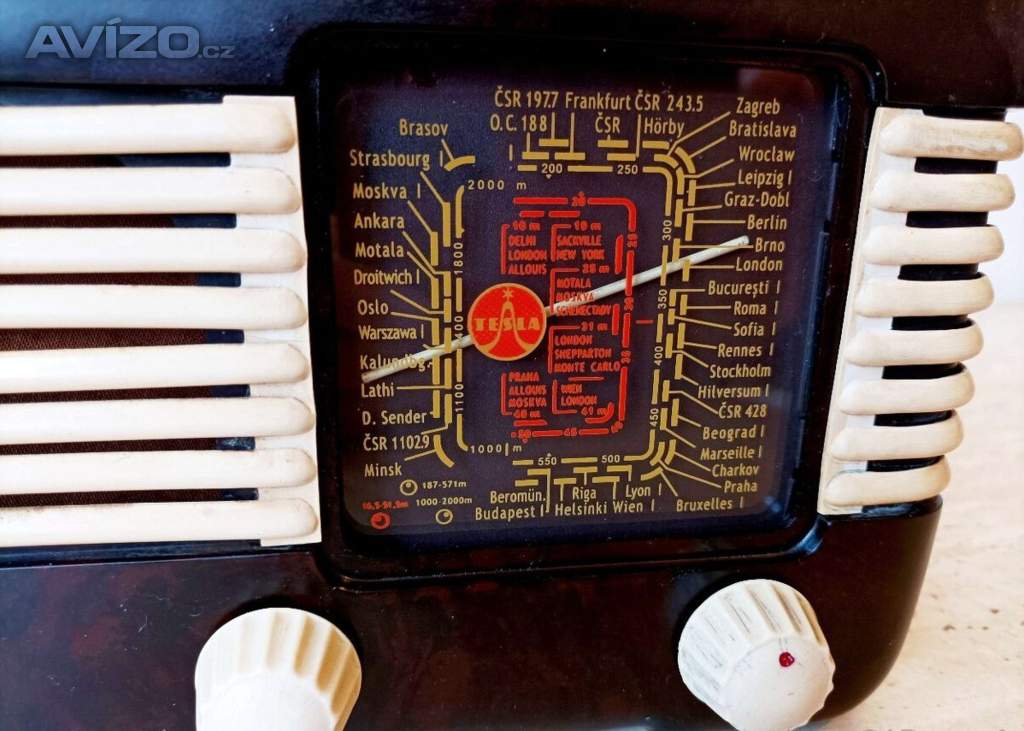 Foto inzerátu Starožitné rádio Tesla Talisman 306U, plně funkční, krásný stav po renovaci