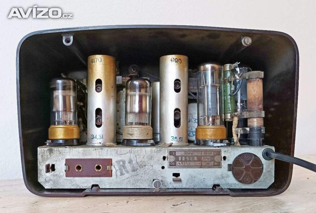 Foto inzerátu Starožitné rádio Tesla Talisman 306U, plně funkční, krásný stav po renovaci