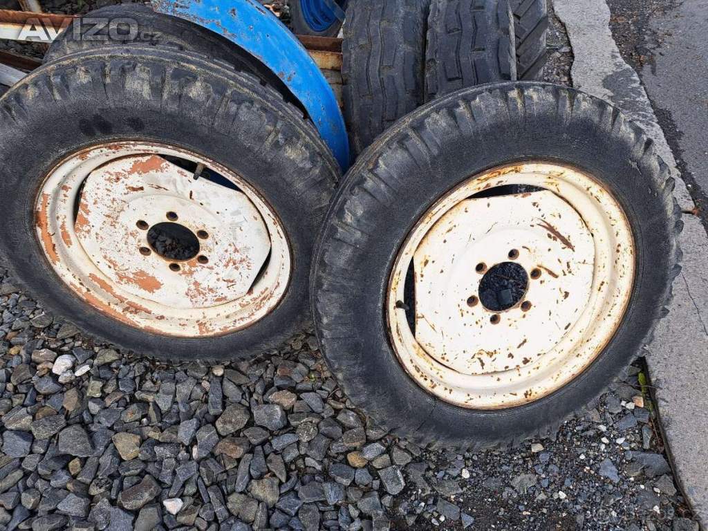 Foto inzerátu Zadní kola zetor uřI