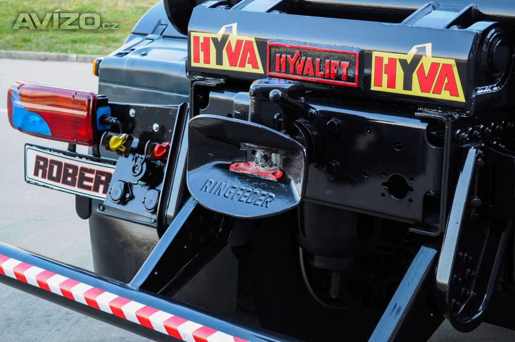 Foto inzerátu 6X4 MAN TGS 33.400 HÁKOVÝ NOSIČ KONTEJNERŮ + HYDRAULICKÁ RUKA