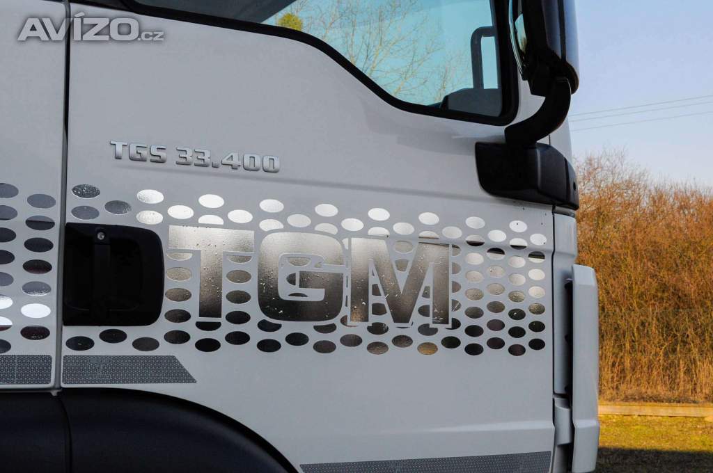 Foto inzerátu 6X4 MAN TGS 33.400 HÁKOVÝ NOSIČ KONTEJNERŮ + HYDRAULICKÁ RUKA