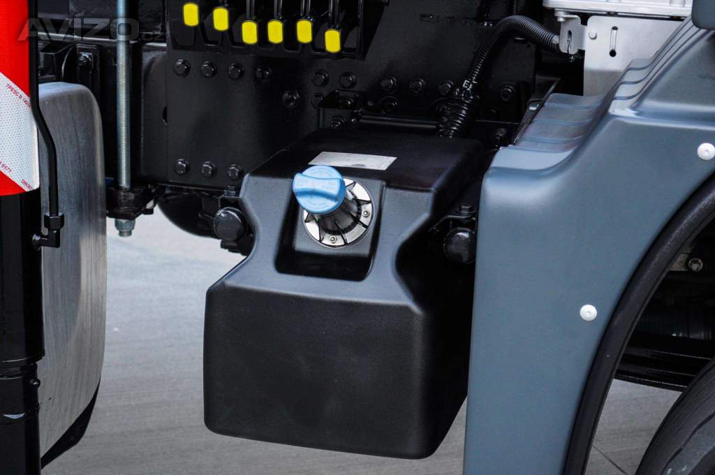 Foto inzerátu 6X4 MAN TGS 33.400 HÁKOVÝ NOSIČ KONTEJNERŮ + HYDRAULICKÁ RUKA