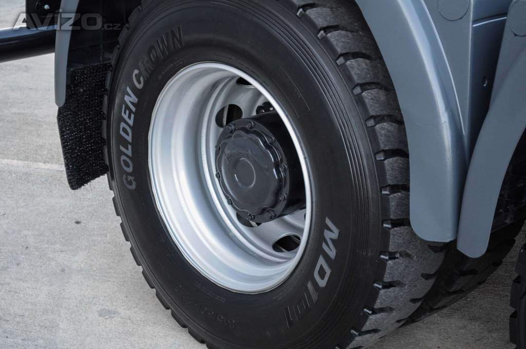 Foto inzerátu 6X4 MAN TGS 33.400 HÁKOVÝ NOSIČ KONTEJNERŮ + HYDRAULICKÁ RUKA