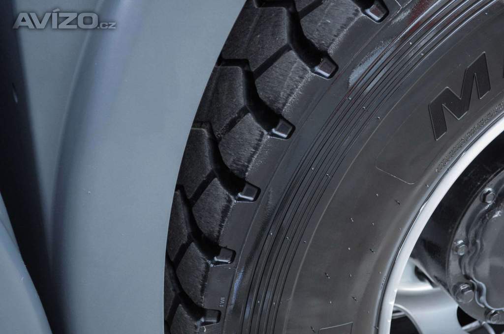 Foto inzerátu 6X4 MAN TGS 33.400 HÁKOVÝ NOSIČ KONTEJNERŮ + HYDRAULICKÁ RUKA