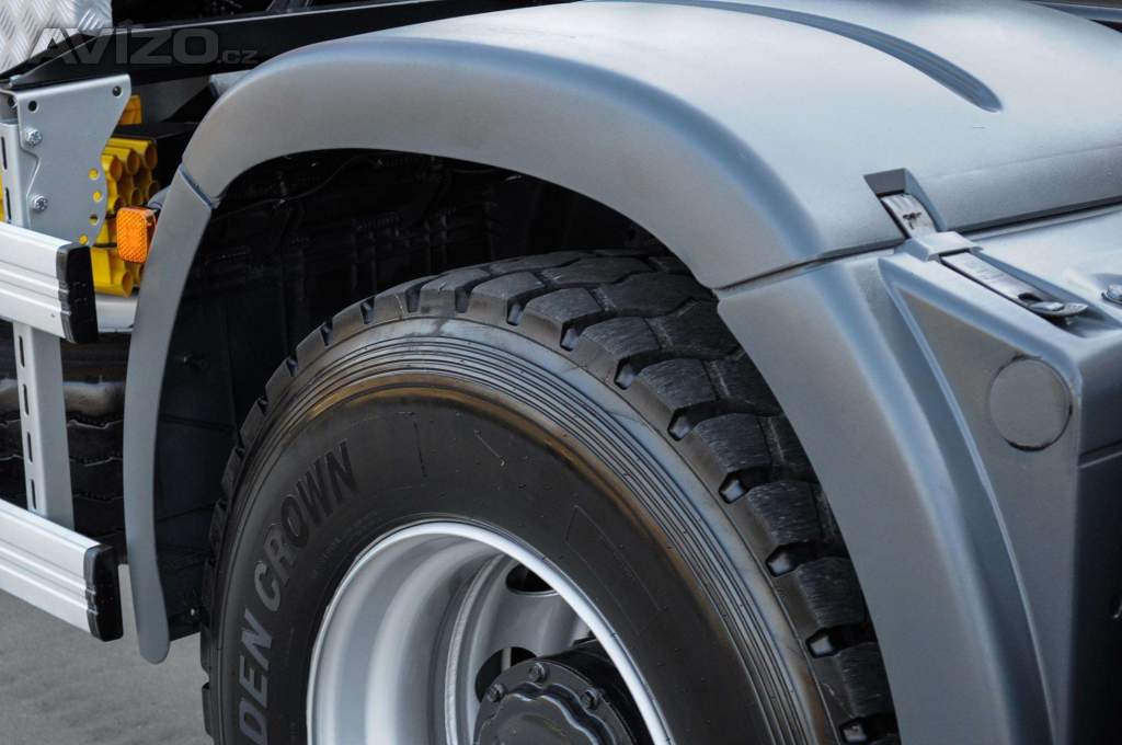Foto inzerátu 6X4 MAN TGS 33.400 HÁKOVÝ NOSIČ KONTEJNERŮ + HYDRAULICKÁ RUKA