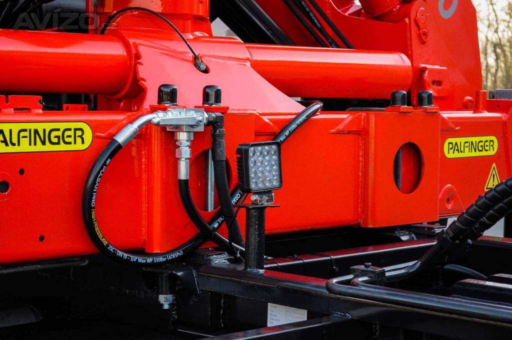 Foto inzerátu 6X4 MAN TGS 33.400 HÁKOVÝ NOSIČ KONTEJNERŮ + HYDRAULICKÁ RUKA