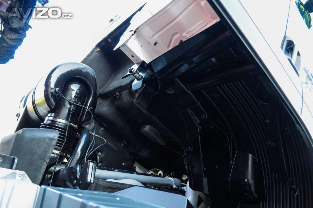 Foto inzerátu 6X4 MAN TGS 33.400 HÁKOVÝ NOSIČ KONTEJNERŮ + HYDRAULICKÁ RUKA