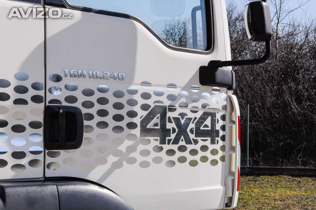 Foto inzerátu MAN TGM 18.240 4X4 TŘÍSTRANNÝ SKLÁPĚČ + HYDRAULICKÁ RUKA