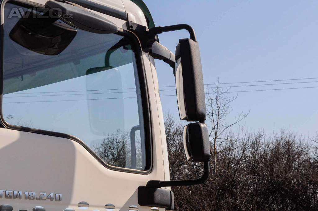 Foto inzerátu MAN TGM 18.240 4X4 TŘÍSTRANNÝ SKLÁPĚČ + HYDRAULICKÁ RUKA
