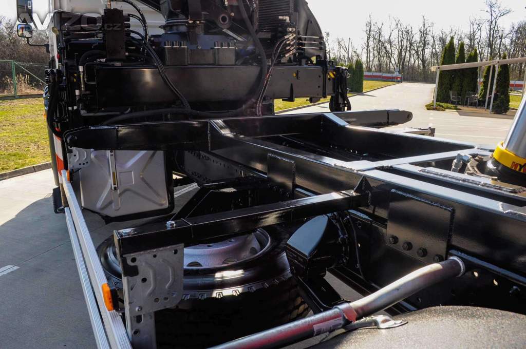 Foto inzerátu MAN TGM 18.240 4X4 TŘÍSTRANNÝ SKLÁPĚČ + HYDRAULICKÁ RUKA