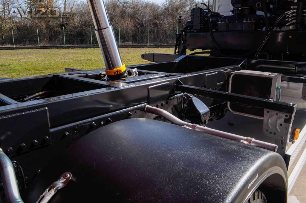 Foto inzerátu MAN TGM 18.240 4X4 TŘÍSTRANNÝ SKLÁPĚČ + HYDRAULICKÁ RUKA