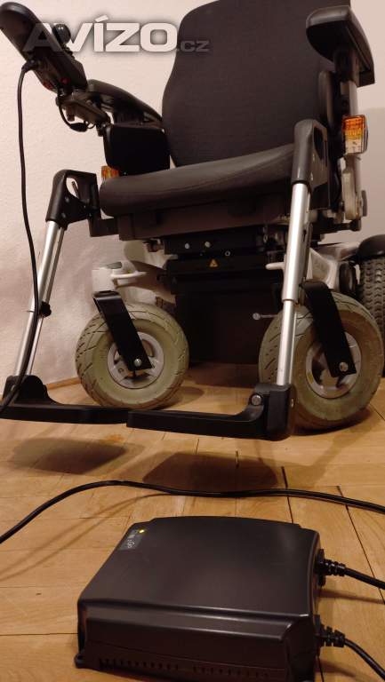 Foto inzerátu PRODÁM elektrický invalidní vozík zn. Handicare Puma 40 SEDEO