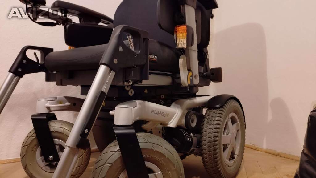 Foto inzerátu PRODÁM elektrický invalidní vozík zn. Handicare Puma 40 SEDEO