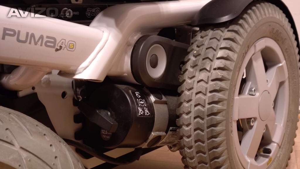 Foto inzerátu PRODÁM elektrický invalidní vozík zn. Handicare Puma 40 SEDEO