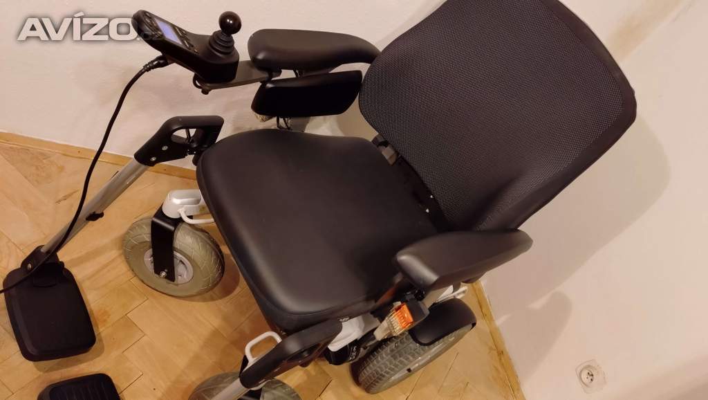 Foto inzerátu PRODÁM elektrický invalidní vozík zn. Handicare Puma 40 SEDEO