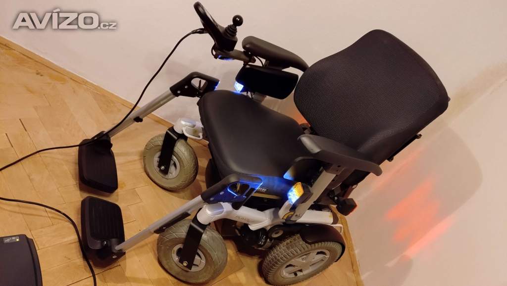 Foto inzerátu PRODÁM elektrický invalidní vozík zn. Handicare Puma 40 SEDEO