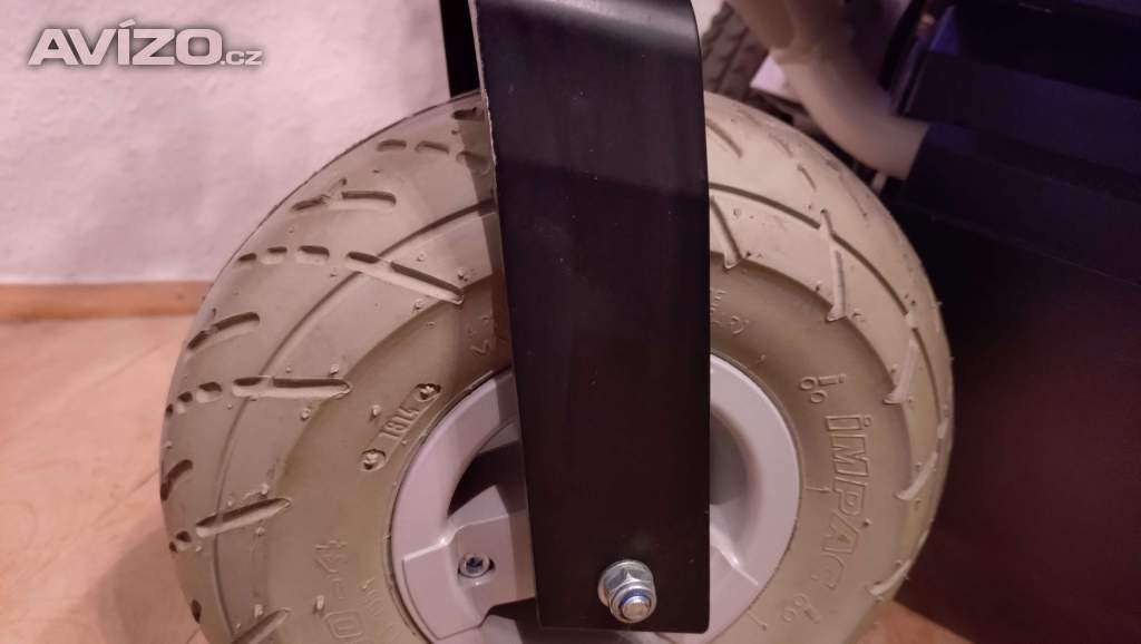 Foto inzerátu PRODÁM elektrický invalidní vozík zn. Handicare Puma 40 SEDEO