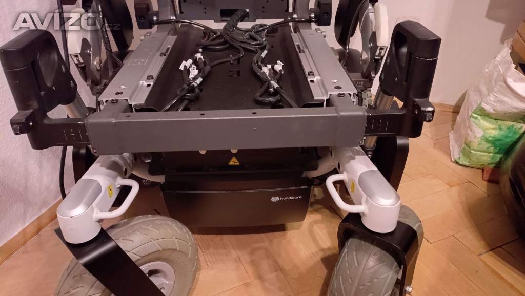 Foto inzerátu PRODÁM elektrický invalidní vozík zn. Handicare Puma 40 SEDEO