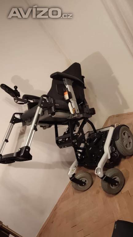 Foto inzerátu PRODÁM elektrický invalidní vozík zn. Handicare Puma 40 SEDEO