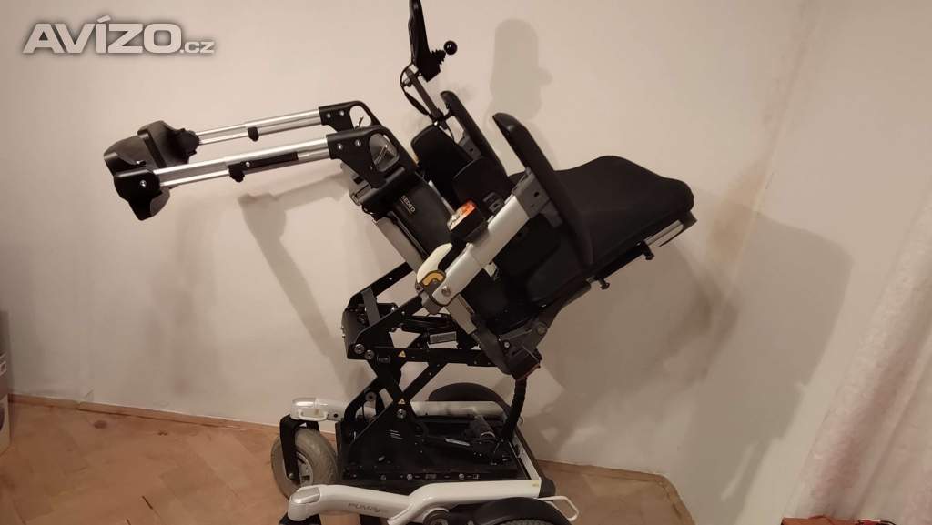 Foto inzerátu PRODÁM elektrický invalidní vozík zn. Handicare Puma 40 SEDEO
