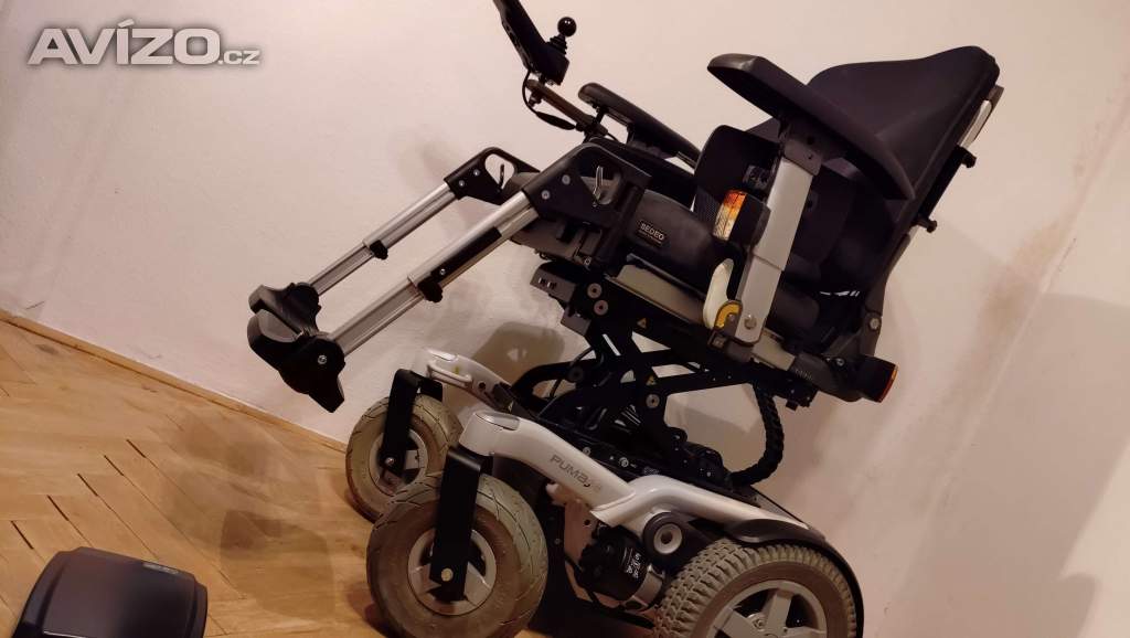 Foto inzerátu PRODÁM elektrický invalidní vozík zn. Handicare Puma 40 SEDEO