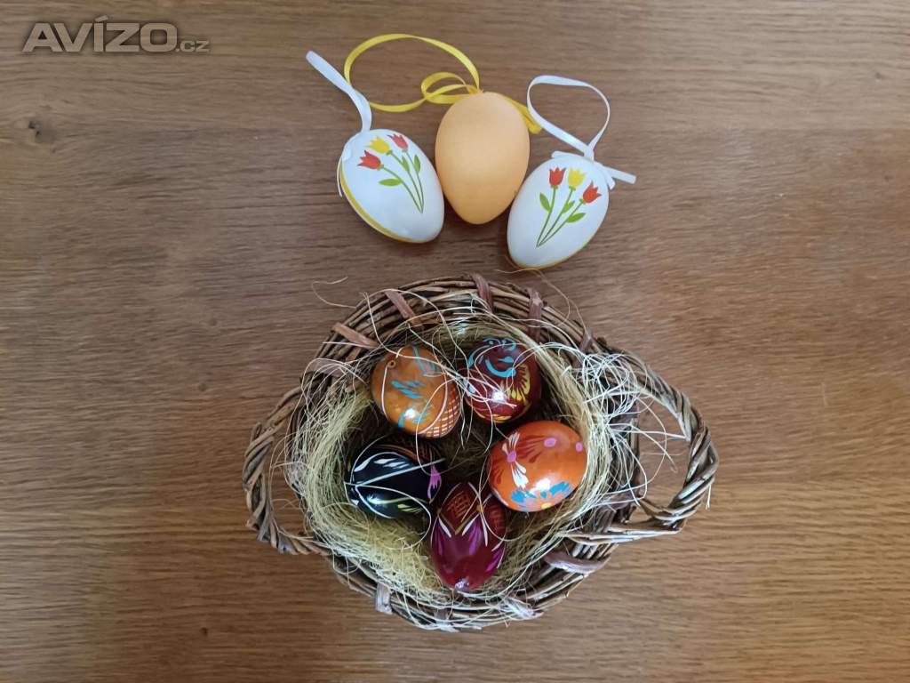 Foto inzerátu Vejce v košíku