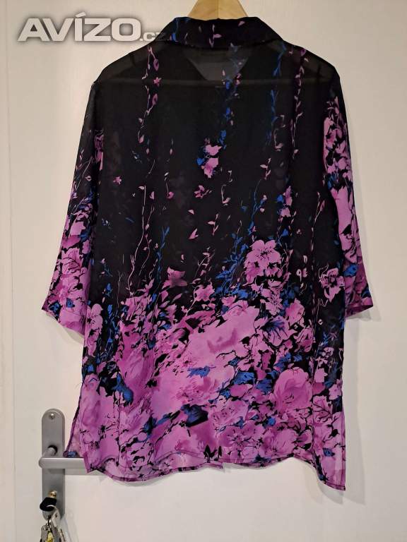 Dámská atraktivní halenka vel. XXXL zn. Daniel Valentin