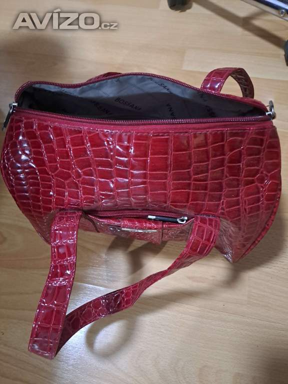 Foto inzerátu Dámská elegantní kabelka červené barvy zn. BOSSANNA