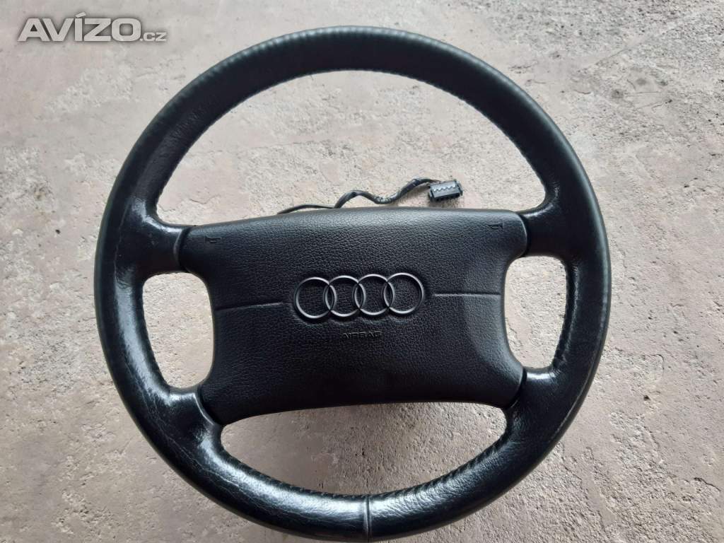 Vyhřívaný kožený volant + airbag na audi