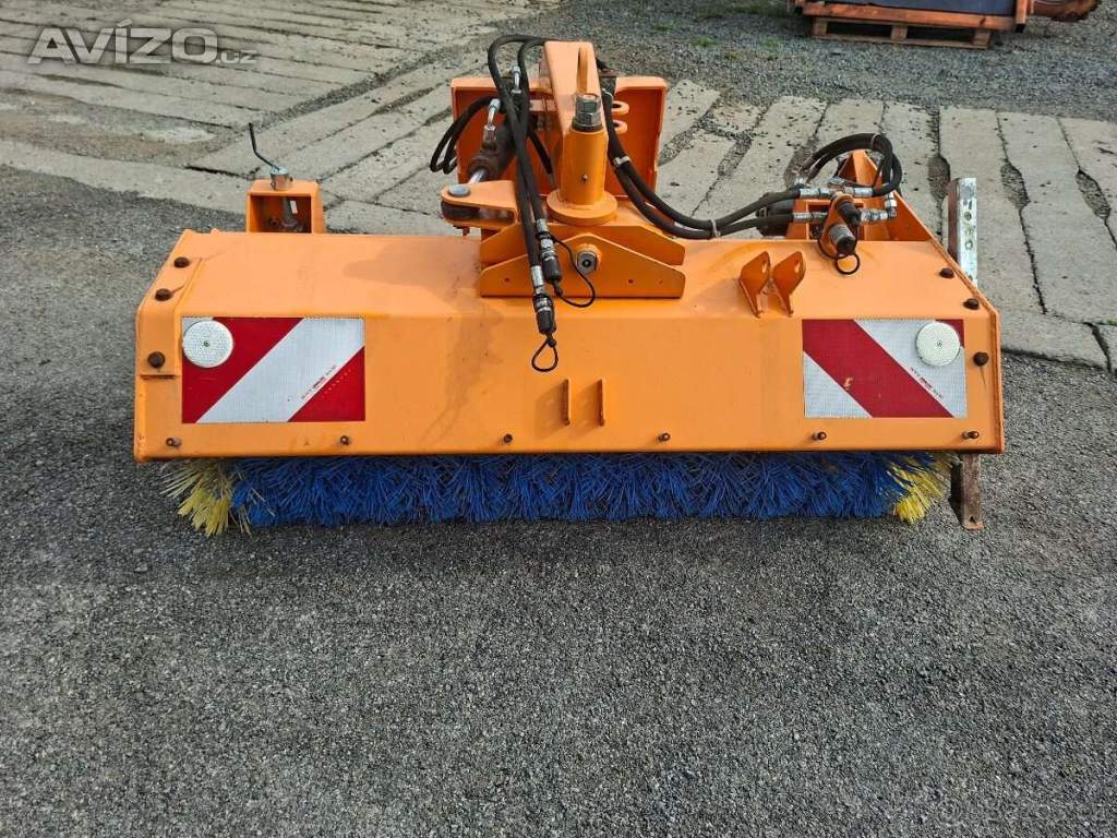 Foto inzerátu Traktorový kartáč čelní