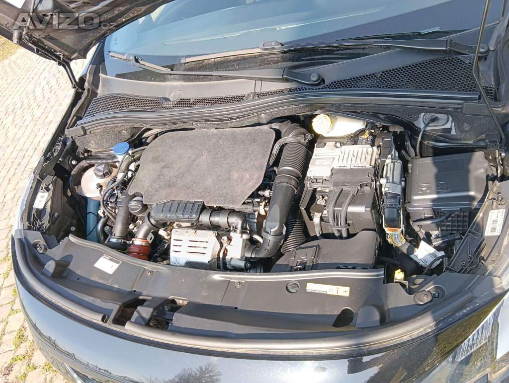 Foto inzerátu Peugeot 2008, 1.2/81kW, GT-Line, AUTOMAT, 2018