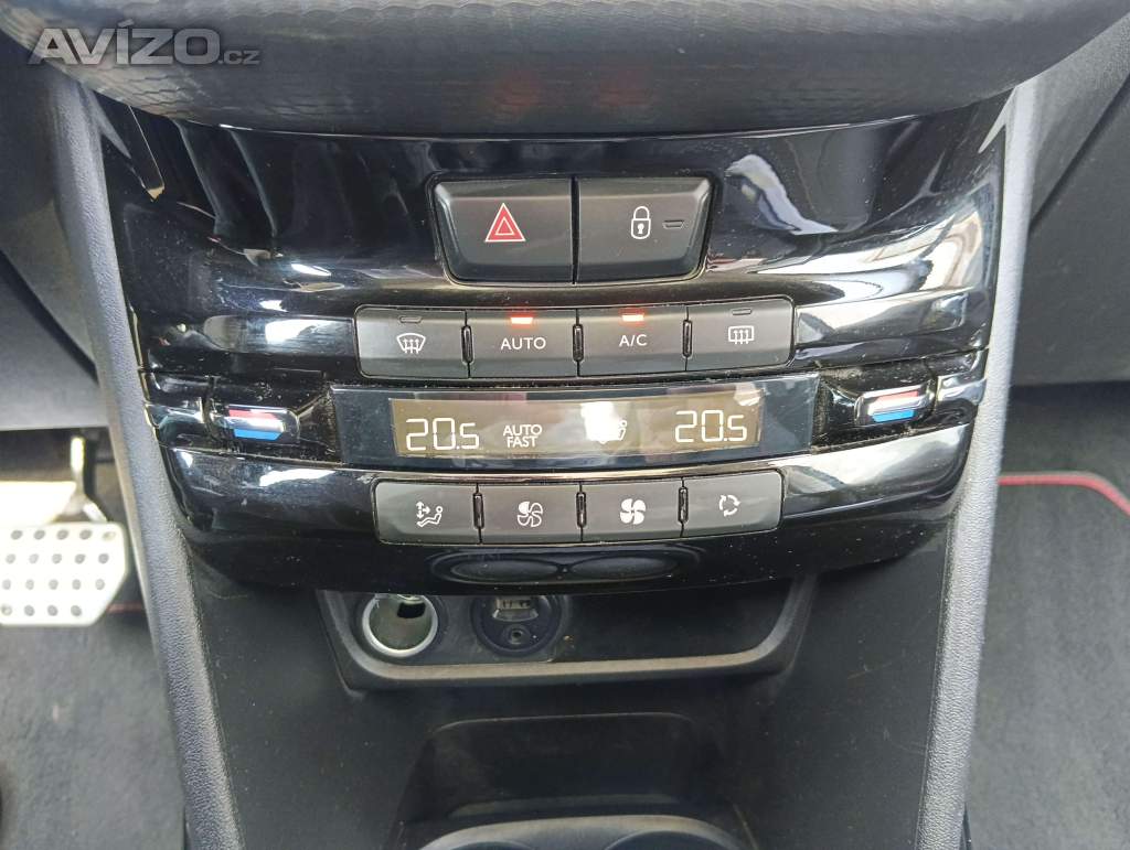 Foto inzerátu Peugeot 2008, 1.2/81kW, GT-Line, AUTOMAT, 2018