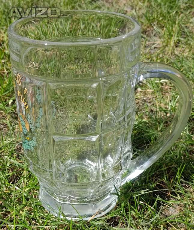 Foto inzerátu Pivní půllitry 24 kusů 