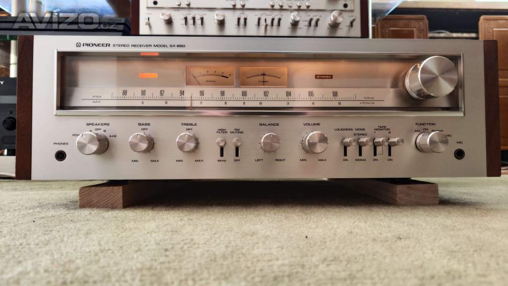 Foto inzerátu stereo receiver Pioneer SX 650 (1976-1978)