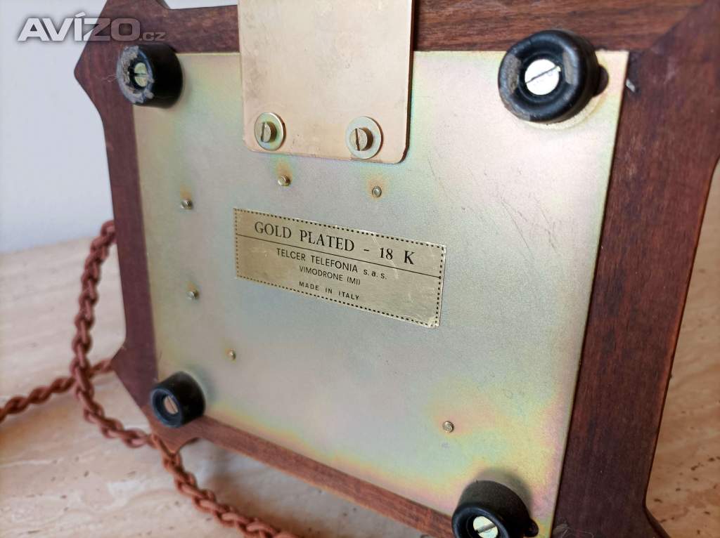 Foto inzerátu Vintage elegantní stolní telefon v krásném stavu 