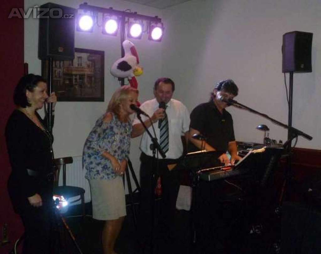 Foto inzerátu ŽIVÁ HUDBA NA OSLAVY, SVATBY, PLESY + DJ - ZLÍNSKÝ KRAJ
