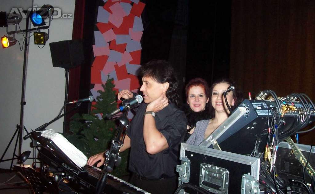 Foto inzerátu ŽIVÁ HUDBA NA OSLAVY, SVATBY, PLESY + DJ - ZLÍNSKÝ KRAJ