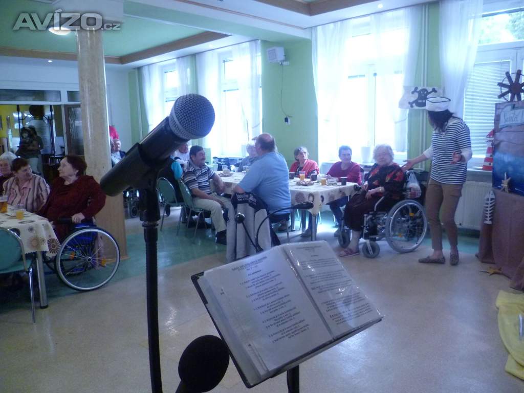 Foto inzerátu ŽIVÁ HUDBA NA OSLAVY, SVATBY, PLESY + DJ - ZLÍNSKÝ KRAJ
