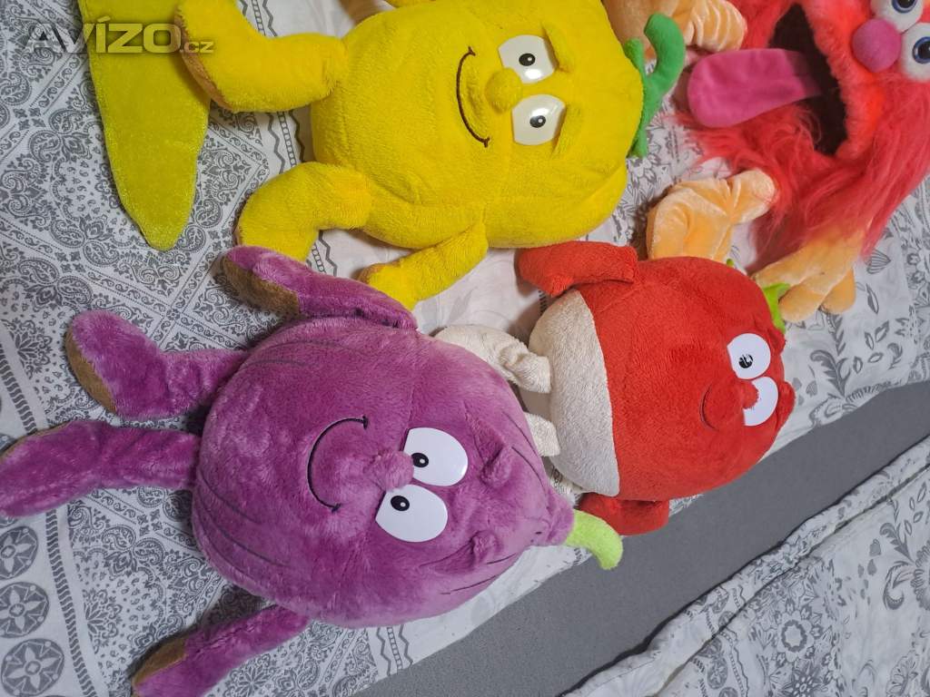 Foto inzerátu Dětskou sadu větších plyšáků