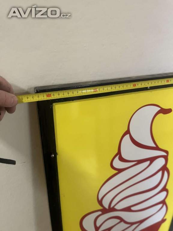 Foto inzerátu Prodám oboustranný reklamní poutač na zmrzlinu
