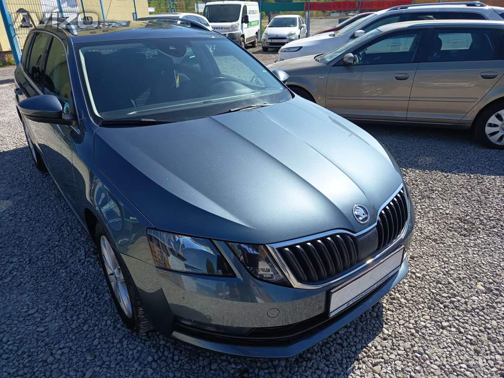 Foto inzerátu ŠKODA Octavia Combi 1,5TSI Style Plus DSG 