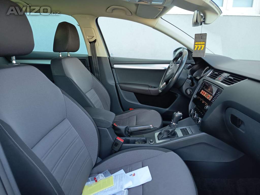 Foto inzerátu ŠKODA Octavia Combi 1,5TSI Style Plus DSG 