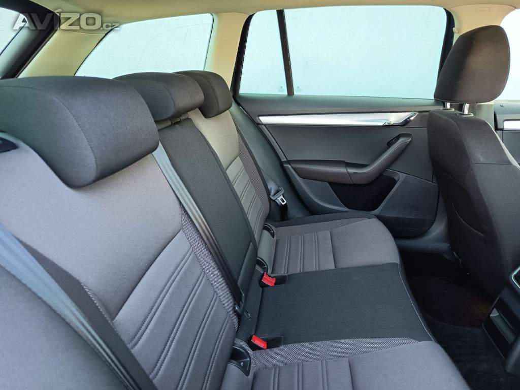Foto inzerátu ŠKODA Octavia Combi 1,5TSI Style Plus DSG 
