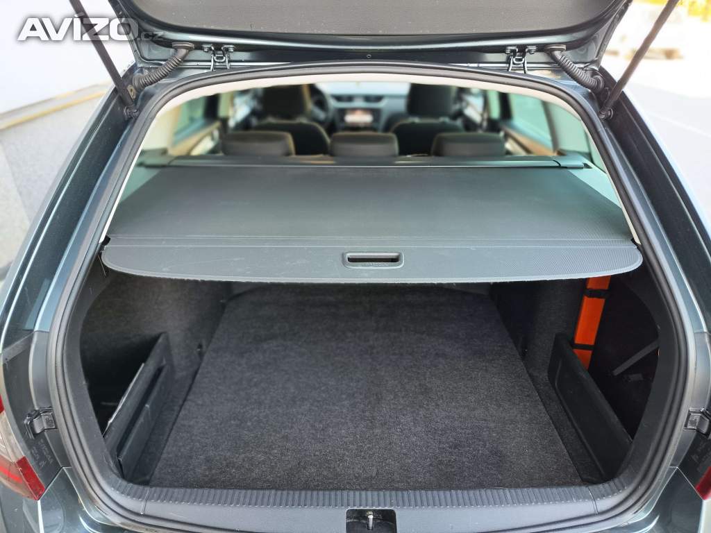 Foto inzerátu ŠKODA Octavia Combi 1,5TSI Style Plus DSG 