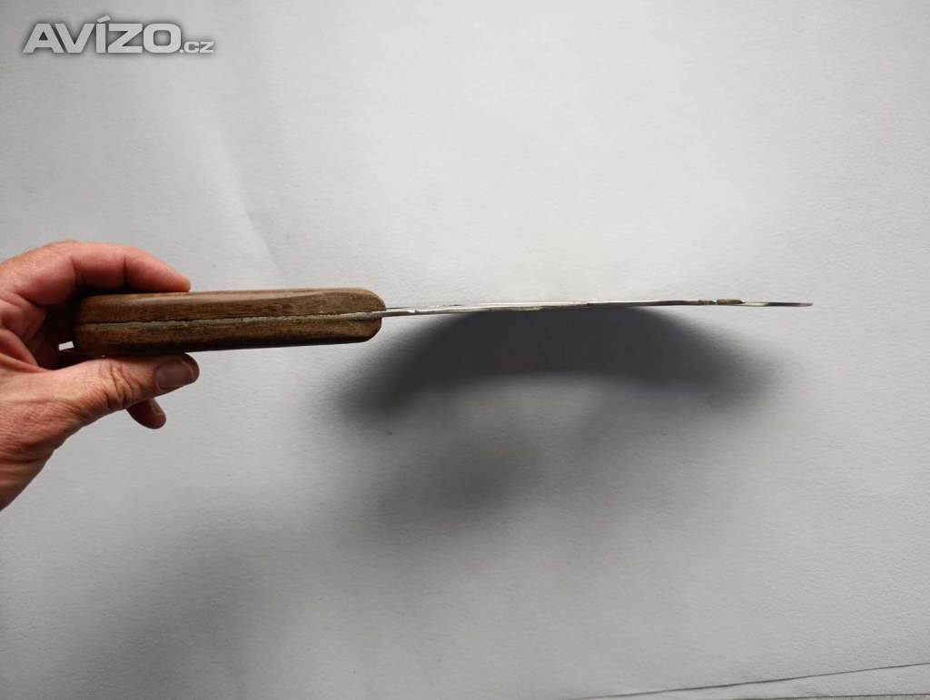 Foto inzerátu Starožitný sekáček na maso – atypický design (liška)