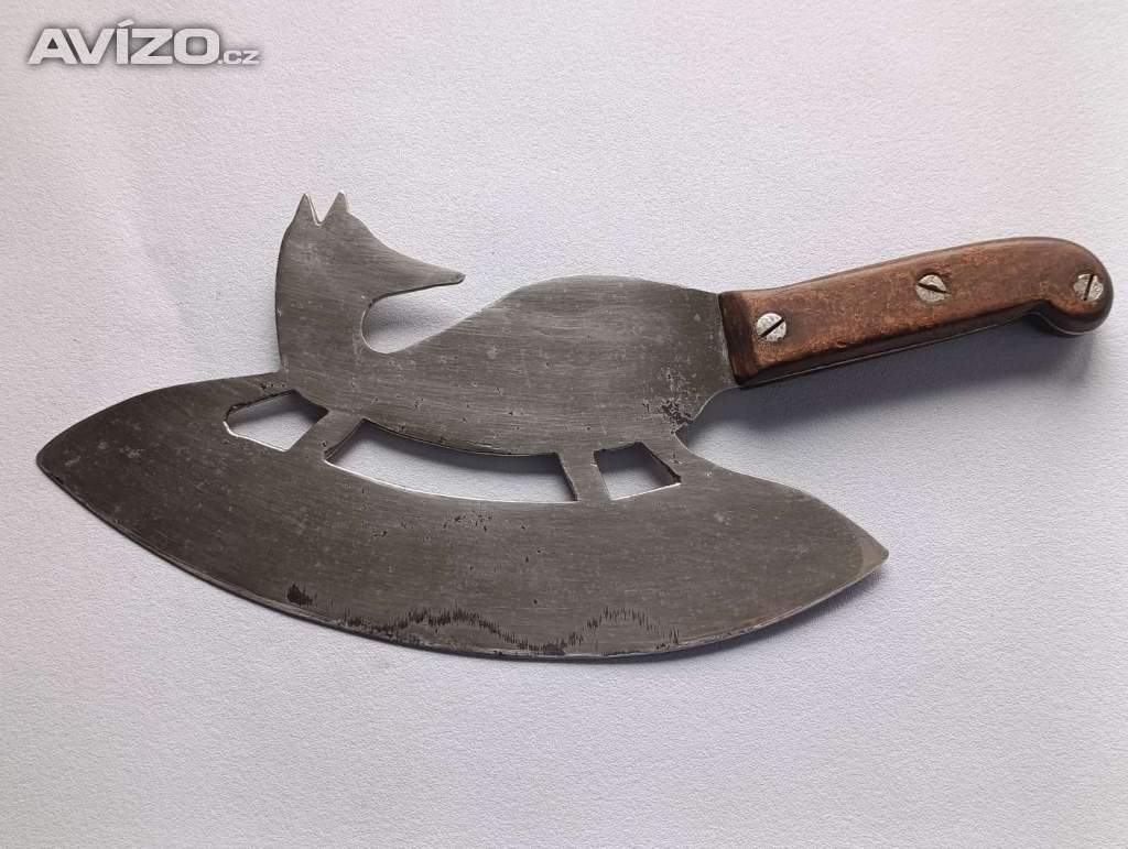 Foto inzerátu Starožitný sekáček na maso – atypický design (liška)