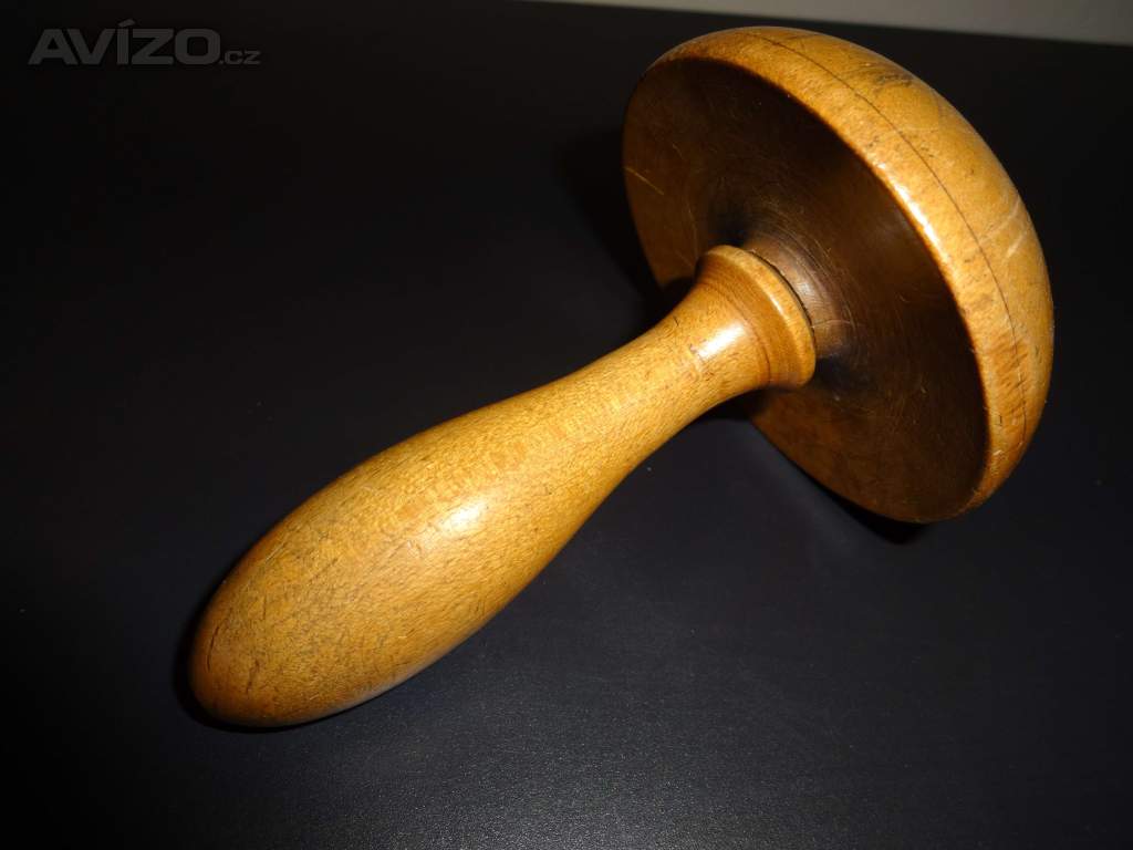 Foto inzerátu Strojek a hříbek