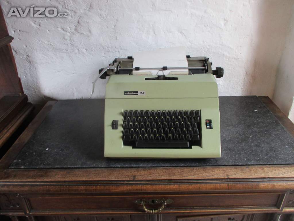 Foto inzerátu Prodej nepoškozeného, plně funkčního psacího stroje Robotron 24